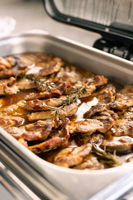 Selecție de preparate calde pentru catering